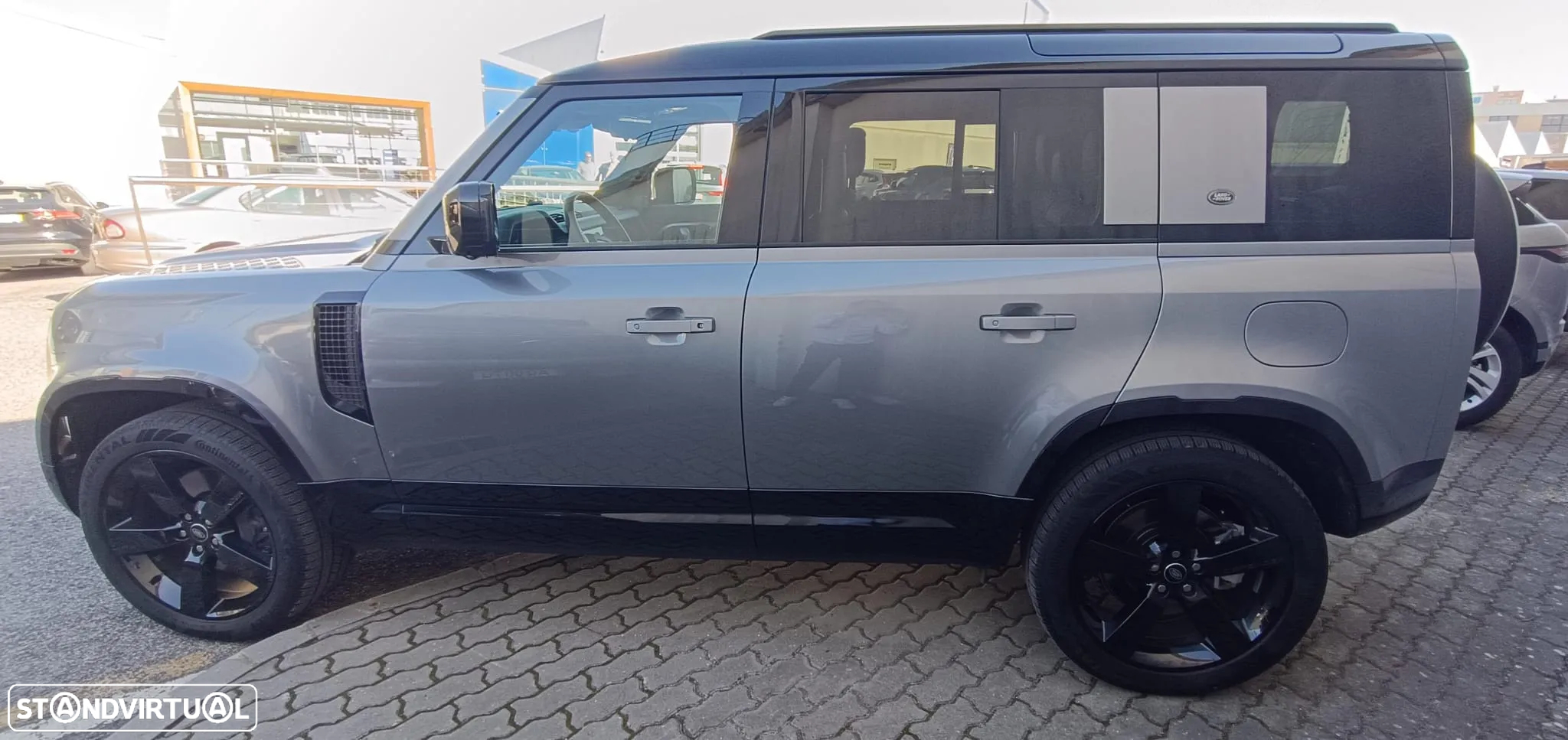 Land Rover Defender 2.0 P400e 110 AWD X-Dynamic SE - 2