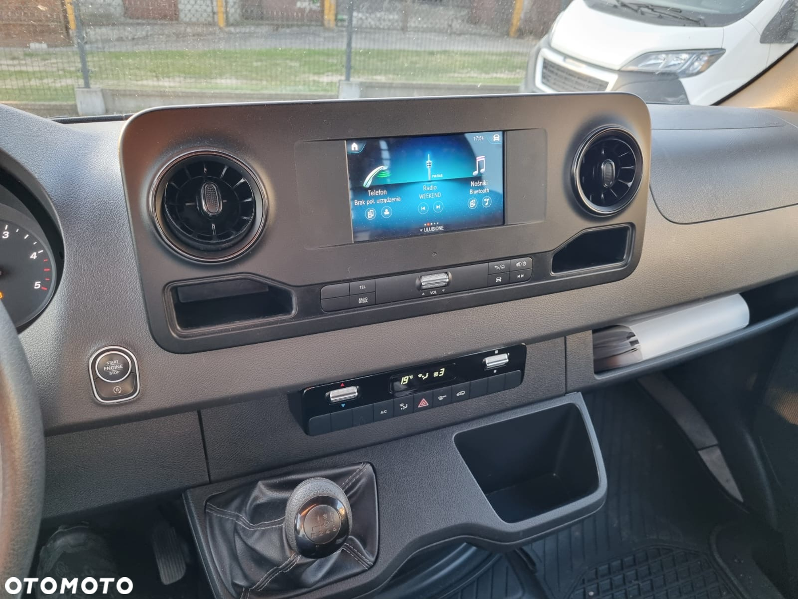 Mercedes-Benz SPRINTER - 11