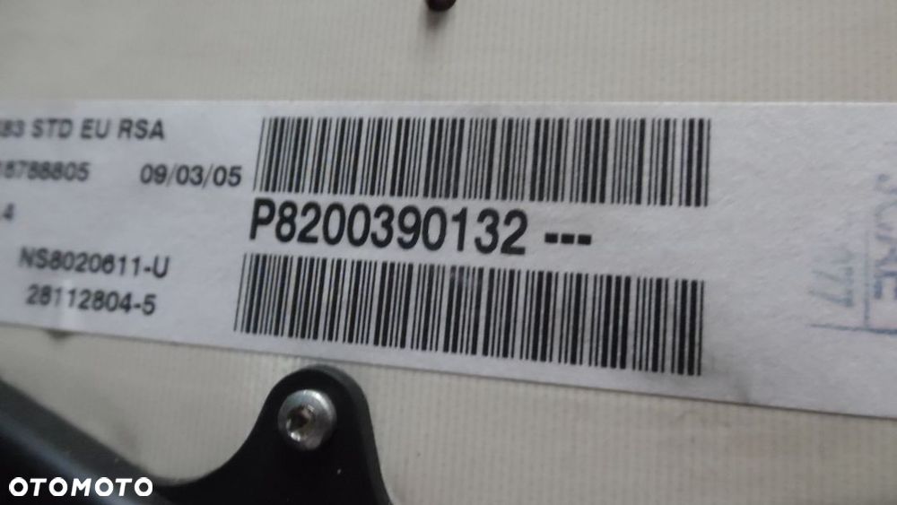 Licznik Renault Trafic 2.5DCI P8200390132 - 3