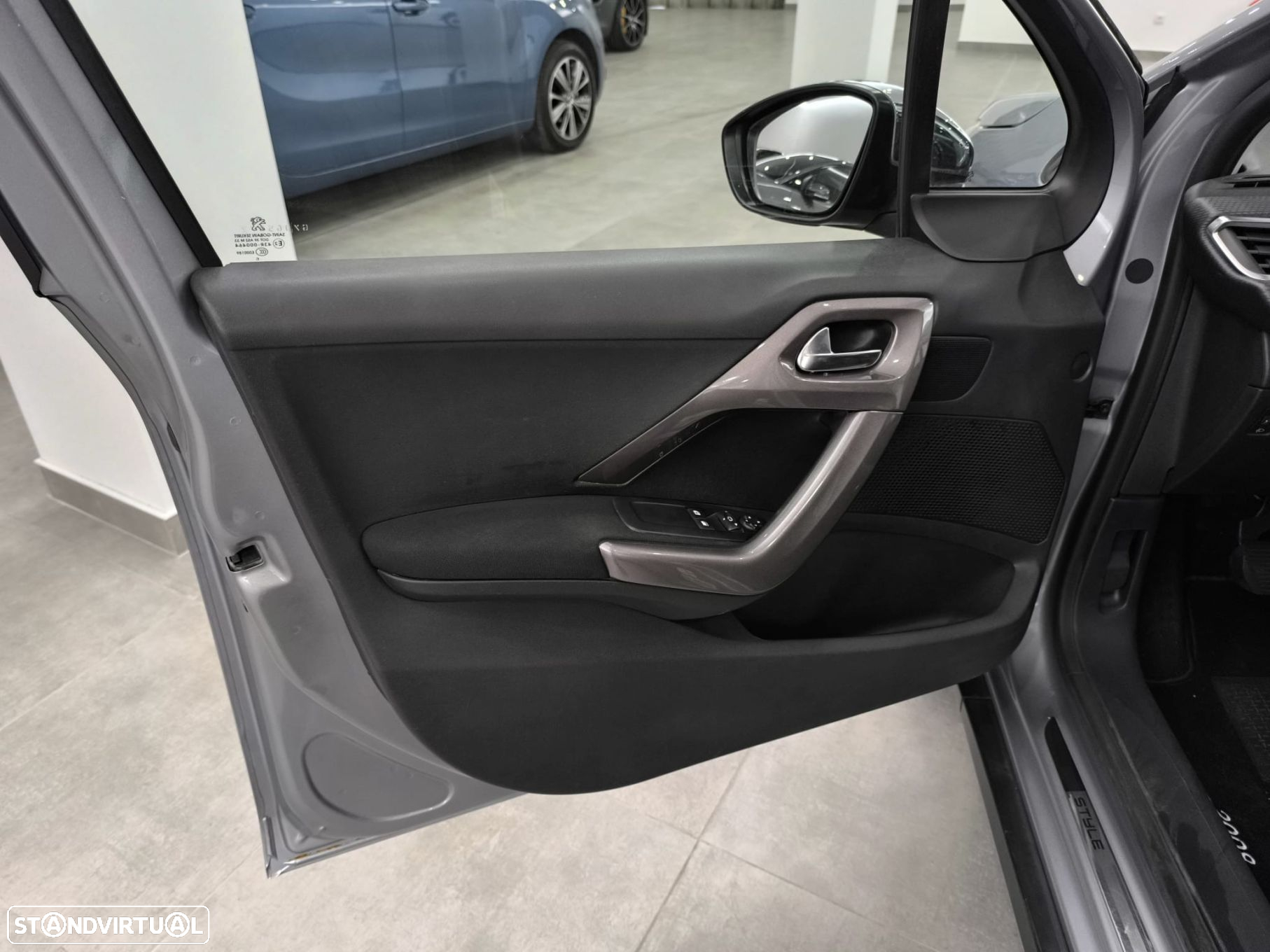 Peugeot 2008 1.2 PureTech Style - 25