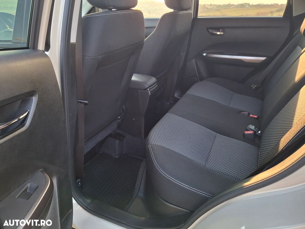 Suzuki Vitara - 12