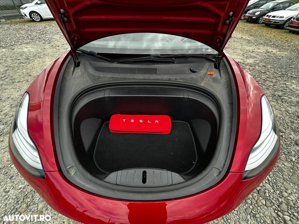 Tesla Model 3 - 13