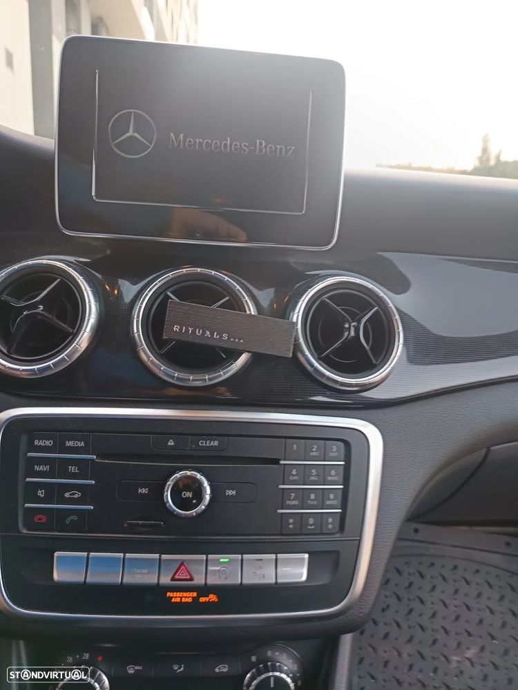 Mercedes-Benz CLA 200 Shooting Brake d 7G-DCT Urban - 6