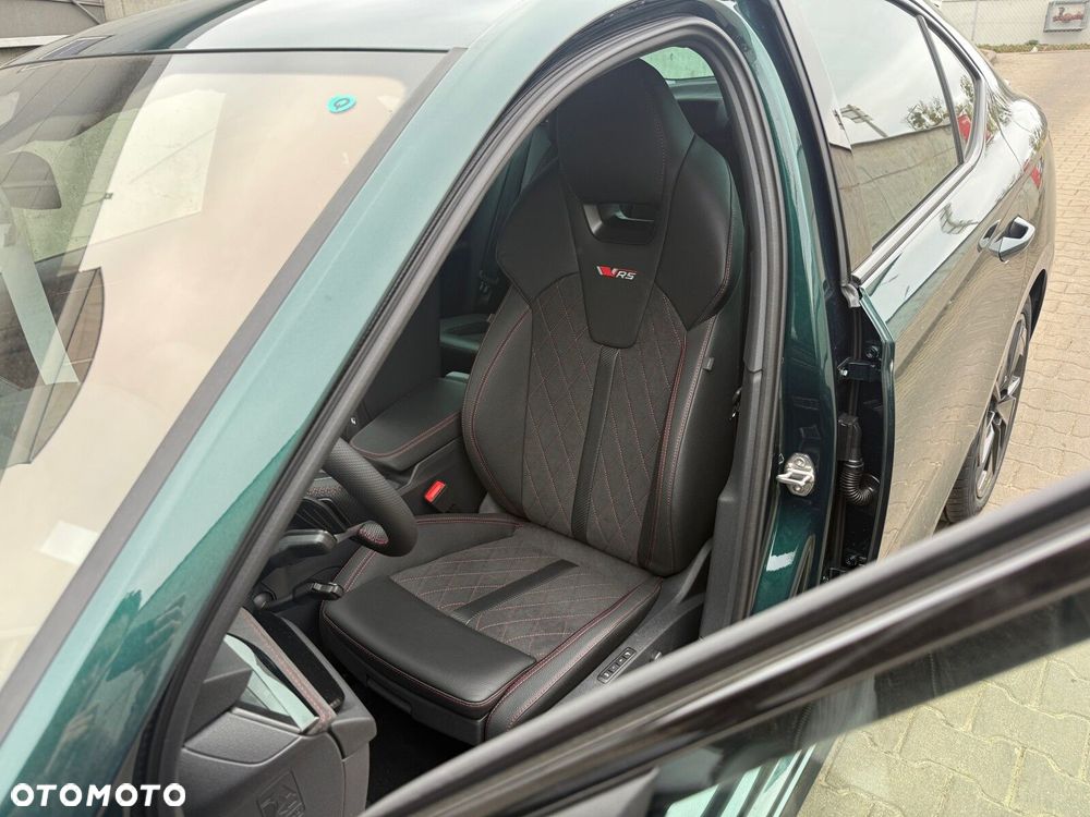 Skoda Octavia 2.0 TSI RS DSG - 11