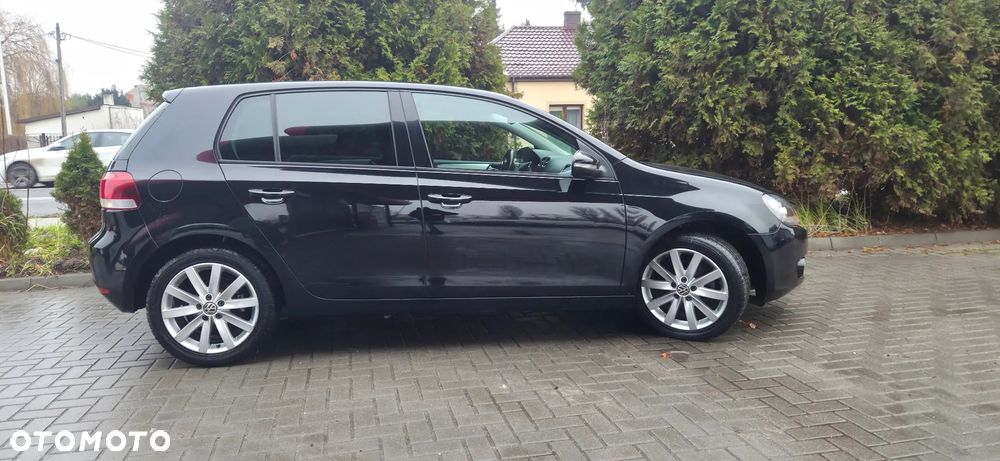 Volkswagen Golf 2.0 TDI DPF Style - 18