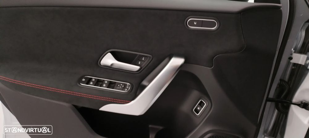 Mercedes-Benz A 250 Limousine e - 27