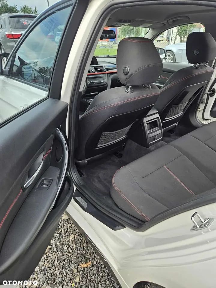 BMW Seria 3 - 18