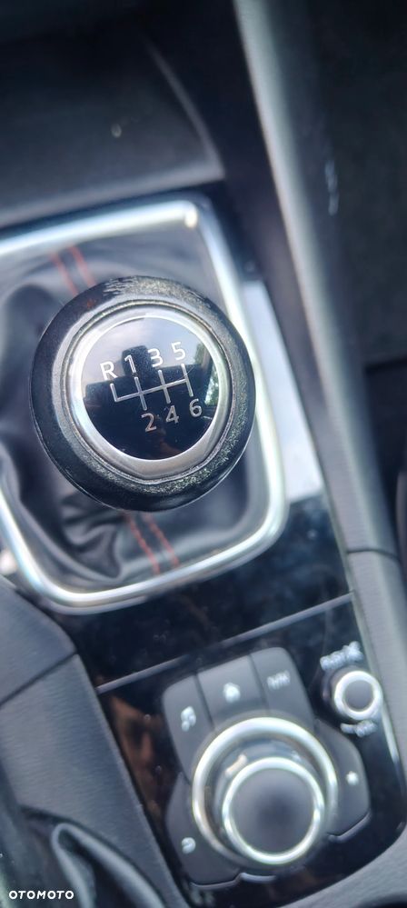 Mazda 3 SKYACTIV-G 120 NAKAMA - 19