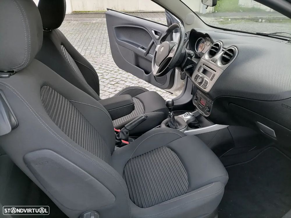 Alfa Romeo MiTo ver-1-3-jtdm-super - 11