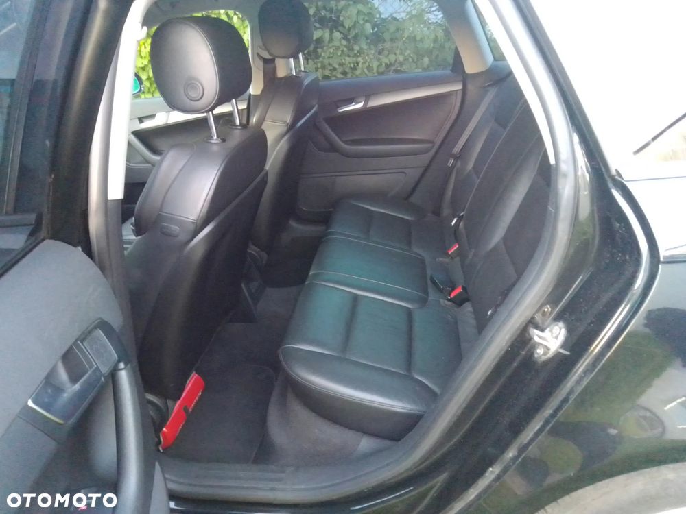 Audi A3 Sportback 1.6 TDI DPF Ambiente - 16