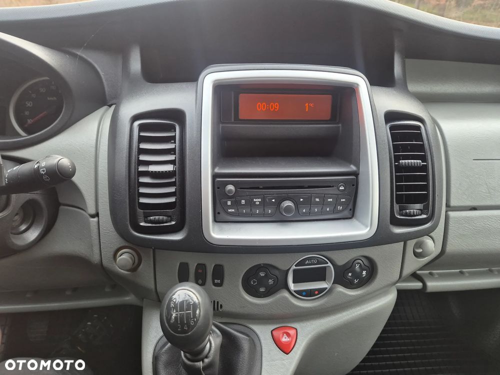 Renault Trafic Grand Passenger Expression - 28