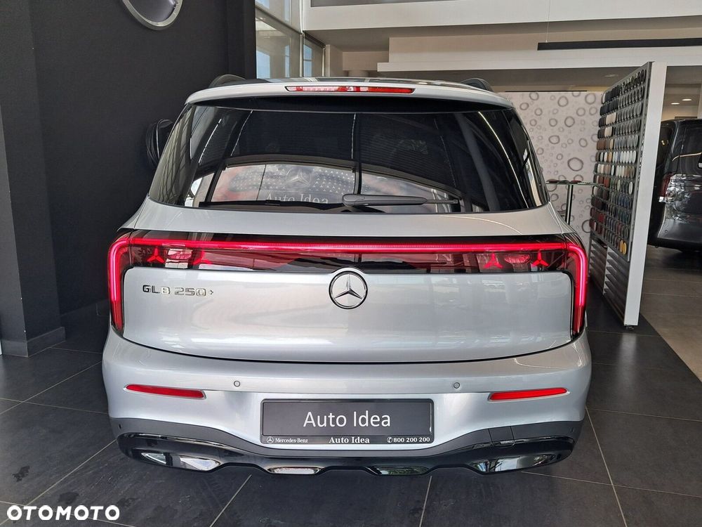 Mercedes-Benz GLB - 20