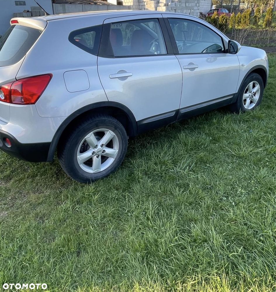 Nissan Qashqai 2.0 dCi 4 x 4 DPF tekna - 5