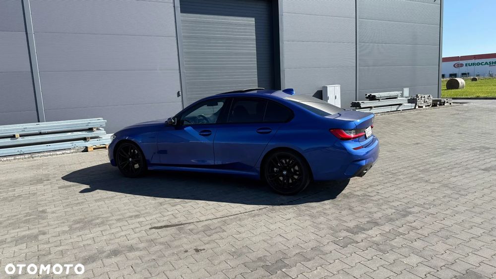 BMW Seria 3 330i xDrive M Sport - 5