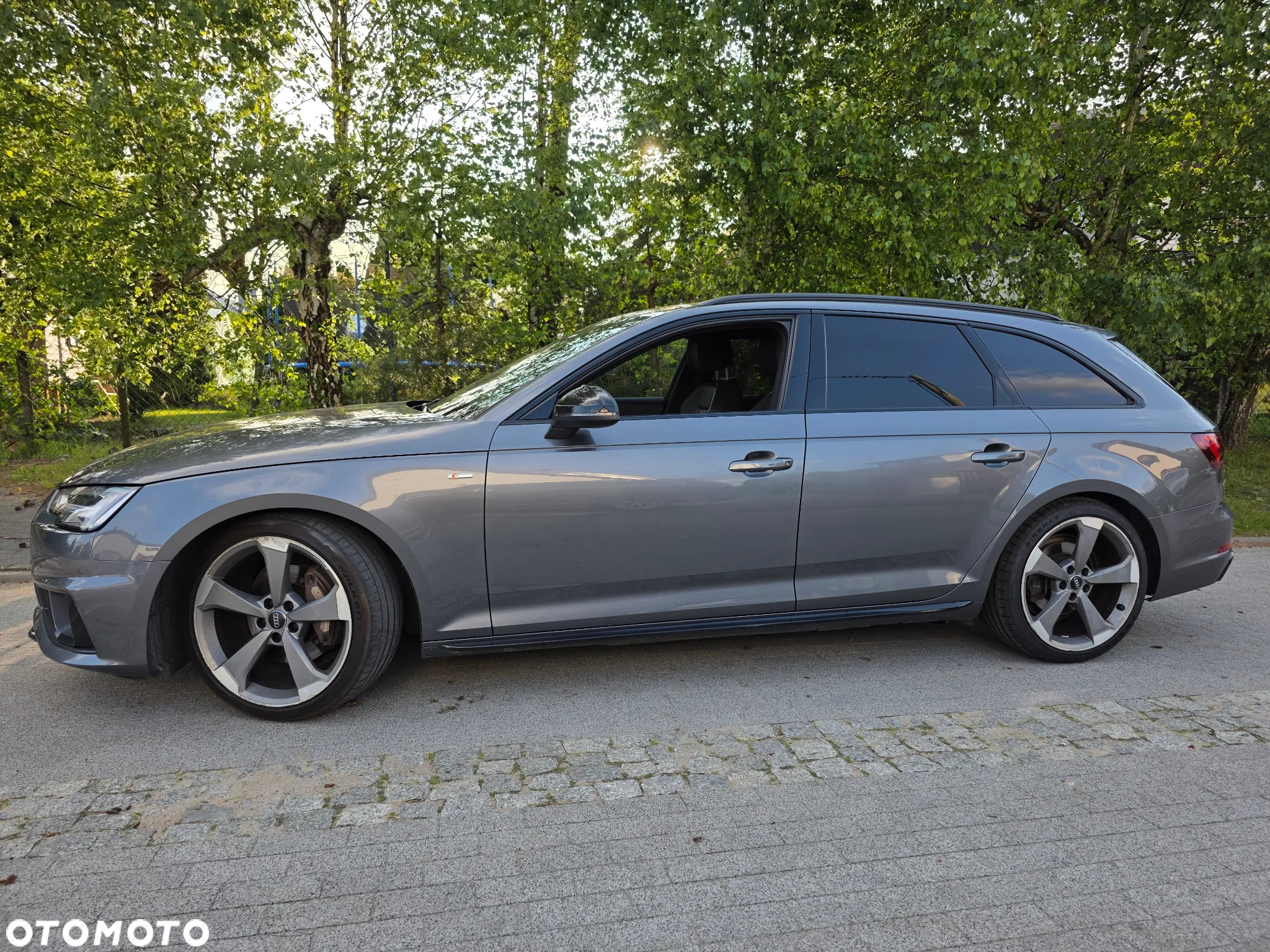 Audi A4 Avant 2.0 TDI ultra S tronic design - 12