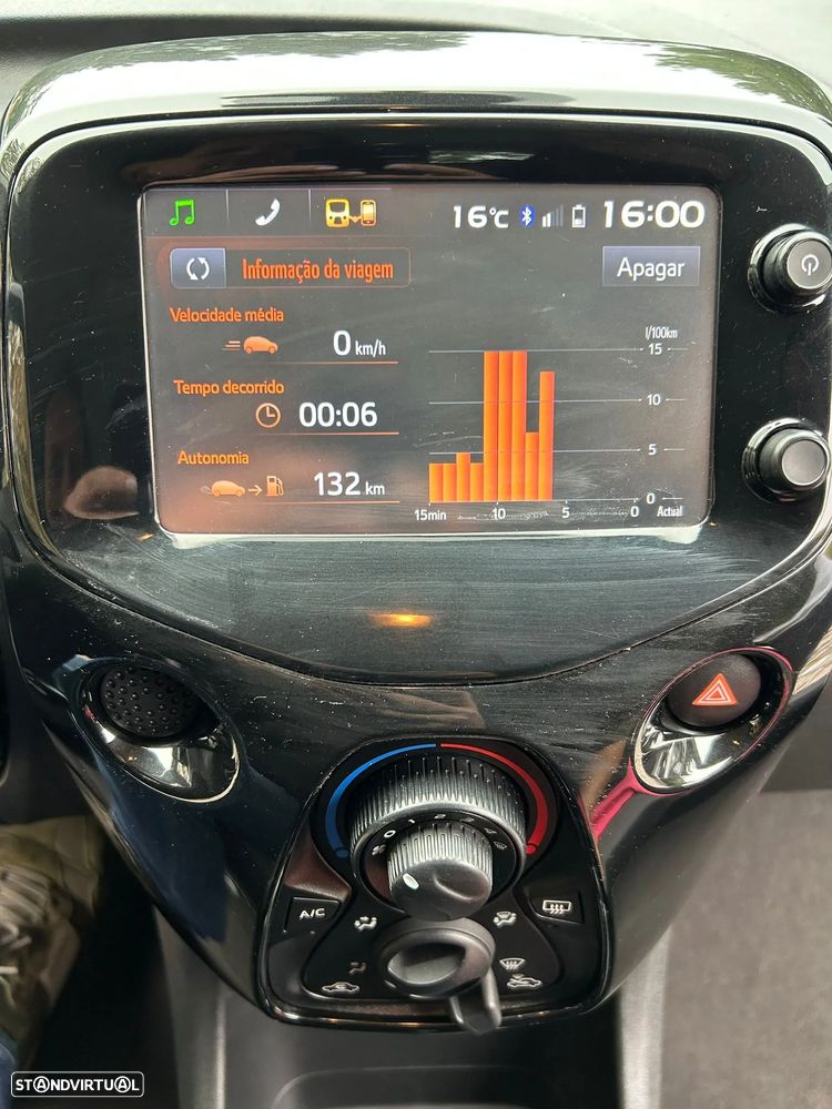 Toyota Aygo 1.0 X-Play Plus+X-Touch +TSS MM - 16