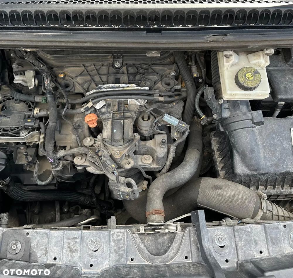 Peugeot 3008 HDi FAP 160 Automatik Active - 17