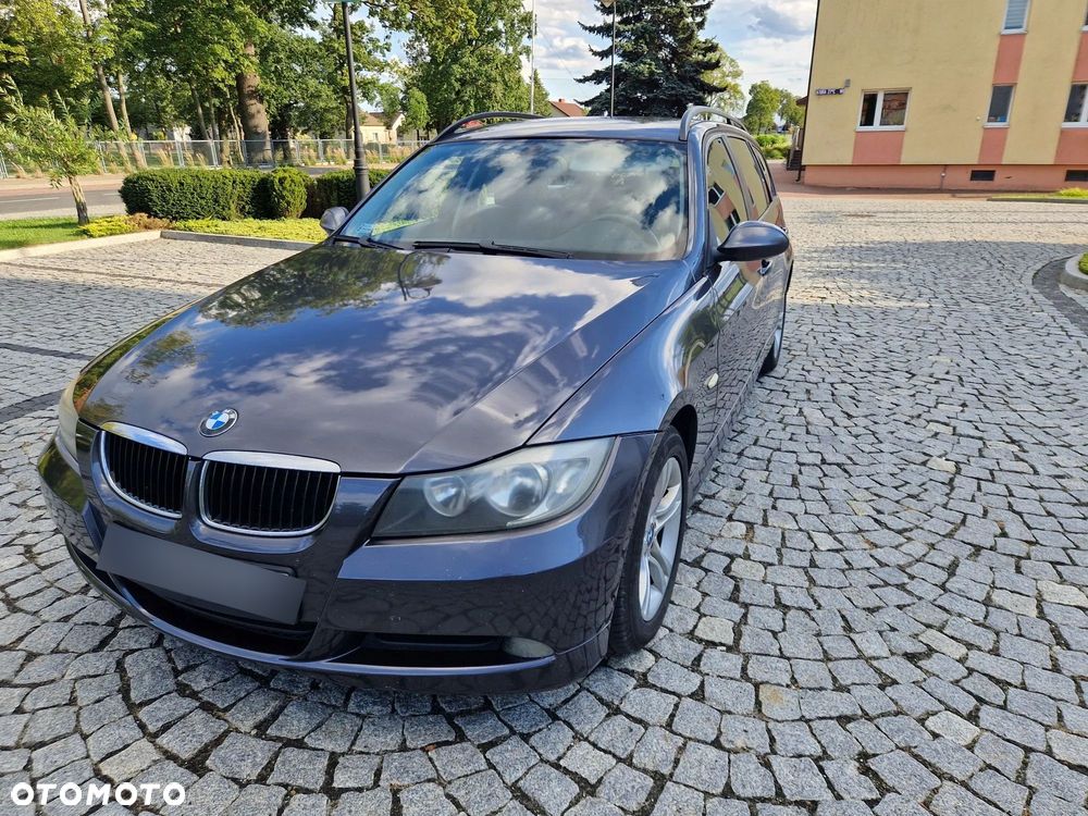 BMW Seria 3 318d - 14