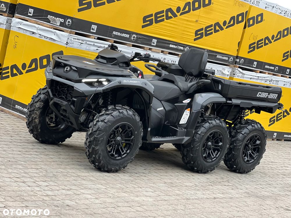 Can-Am Outlander - 2