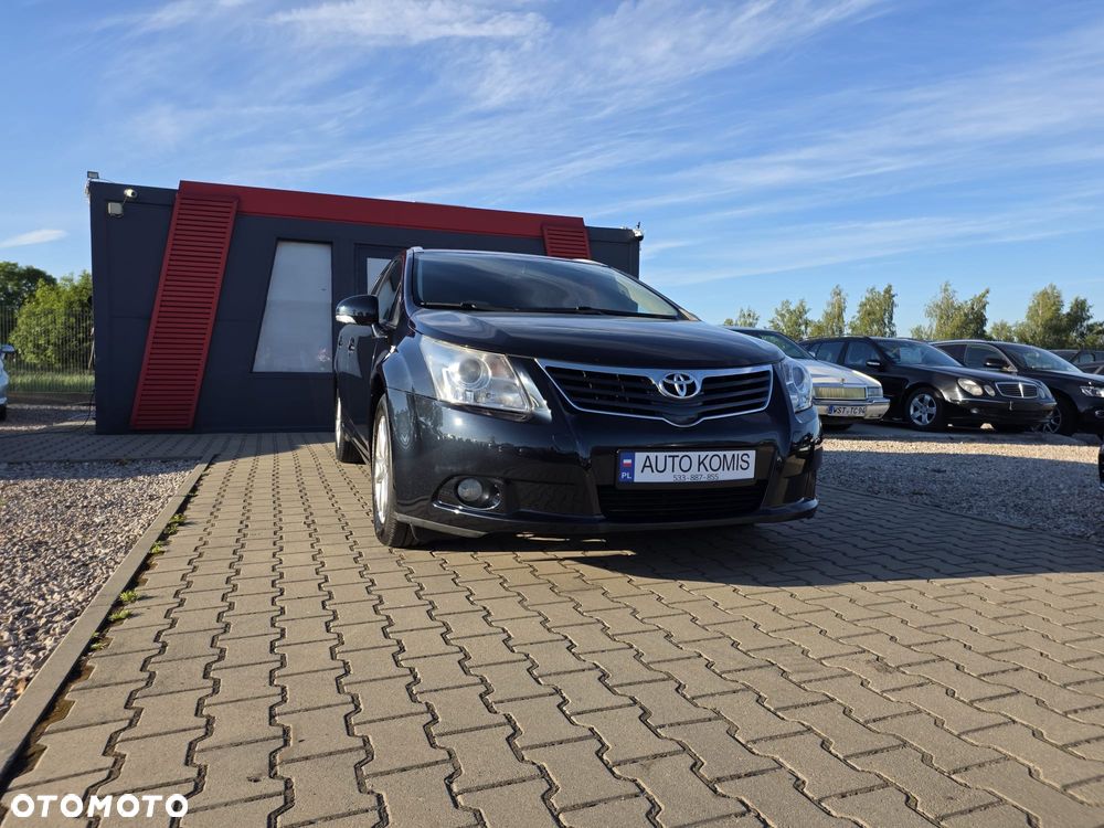 Toyota Avensis 2.0 D-4D Executive - 17