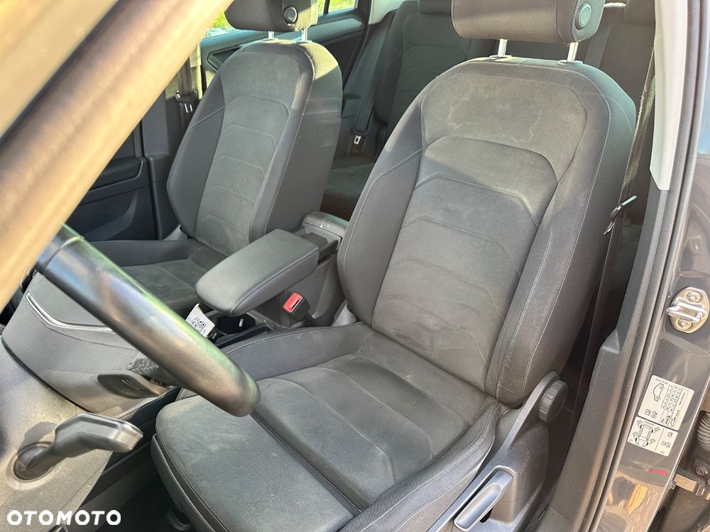 Volkswagen Tiguan - 32