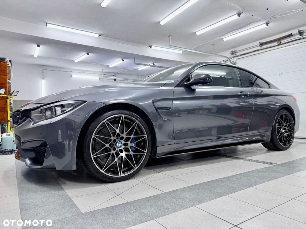 BMW M4 DKG Competition - 13