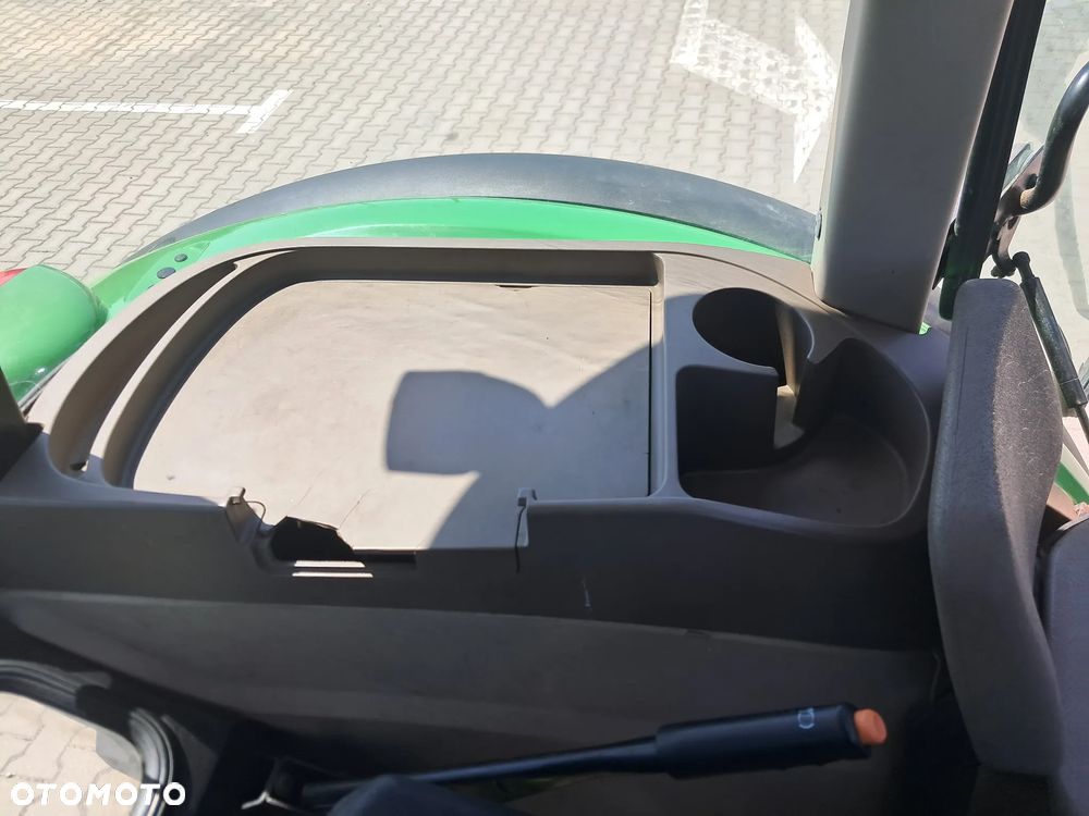 John Deere 5100M - 23