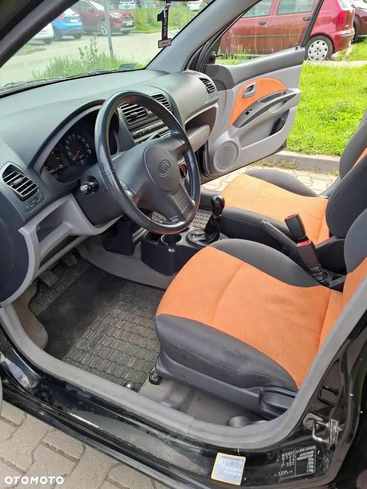 Kia Picanto - 9