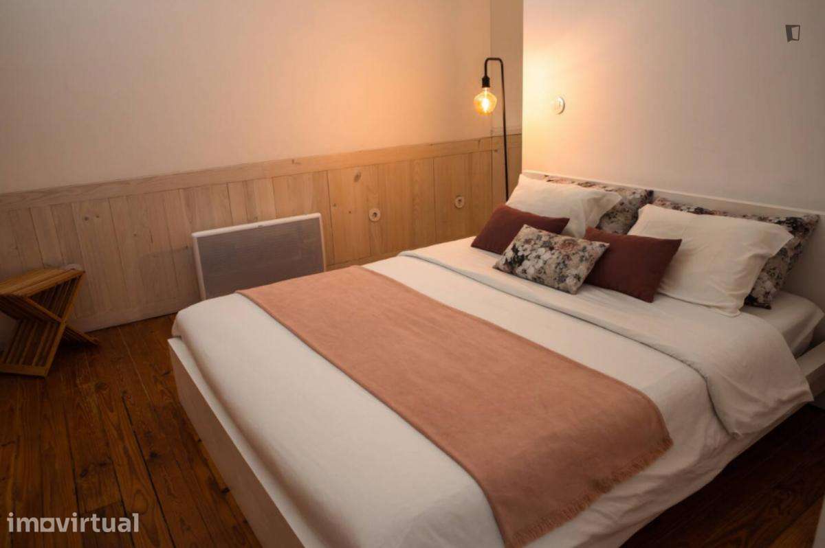 Apartamento com 1 quartos - localizado em Santo Ildefonso Porto - Grande imagem: 2/16