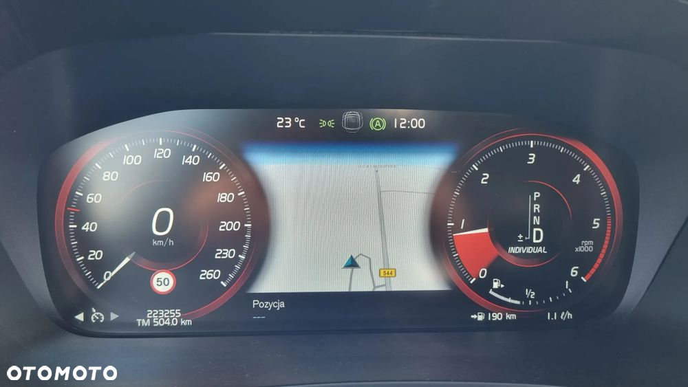 Volvo V60 D4 AWD - 8