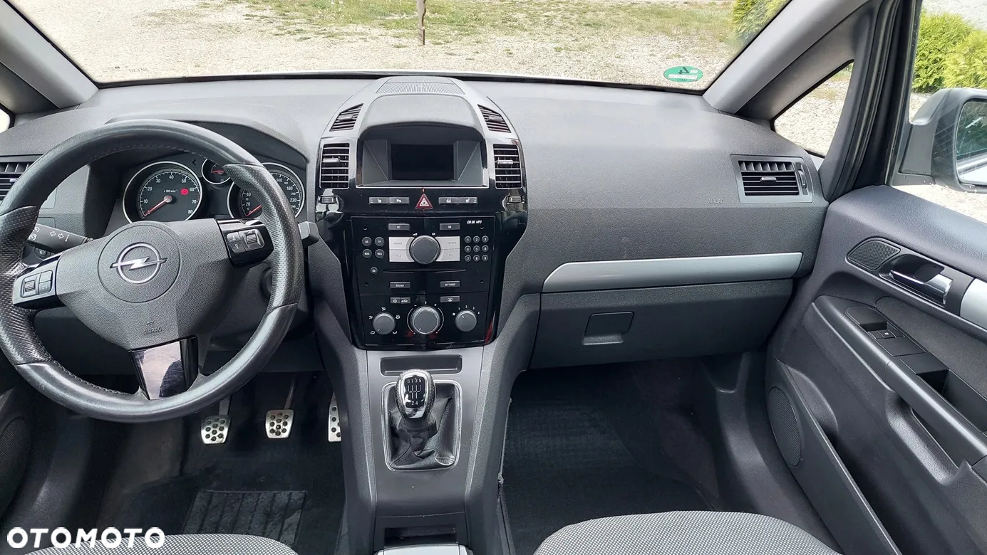 Opel Zafira - 8