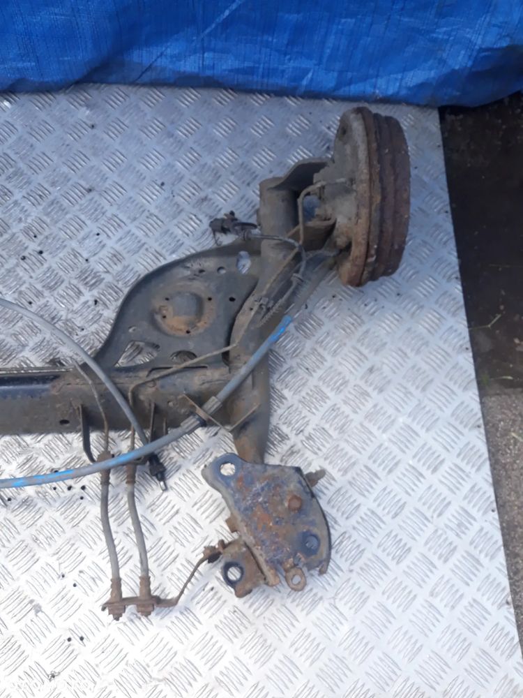 BELKA ZAWIESZENIA TYŁ RENAULT CLIO III LIFT  1,5 DCI 2009r  3D  HB - 4