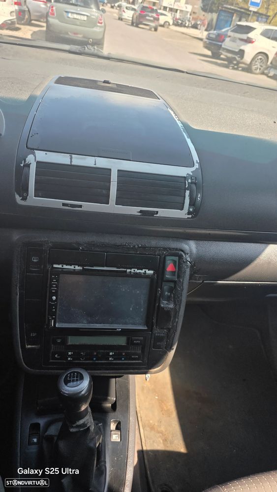 SEAT Alhambra 1.9 TDI Confort - 11