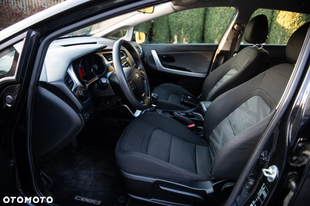 Kia Ceed 1.4 CVVT Edition 7 - 17