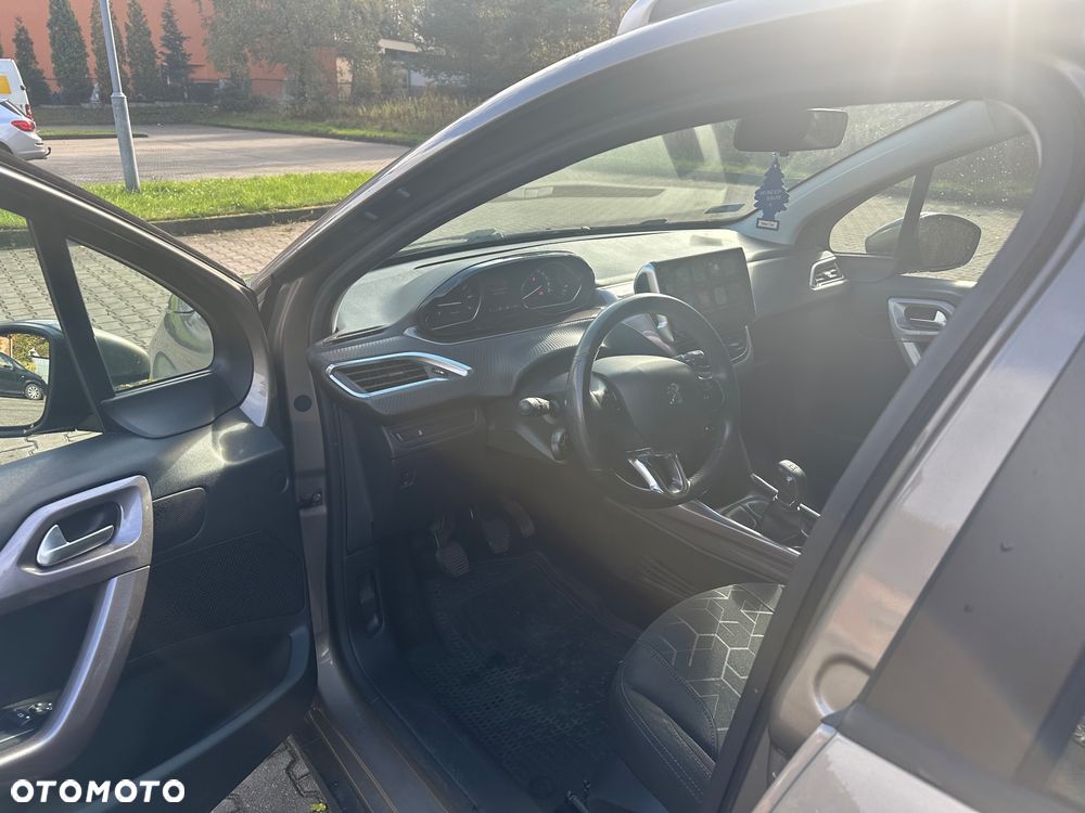 Peugeot 2008 1.2 VTi/Pure Tech Active - 8