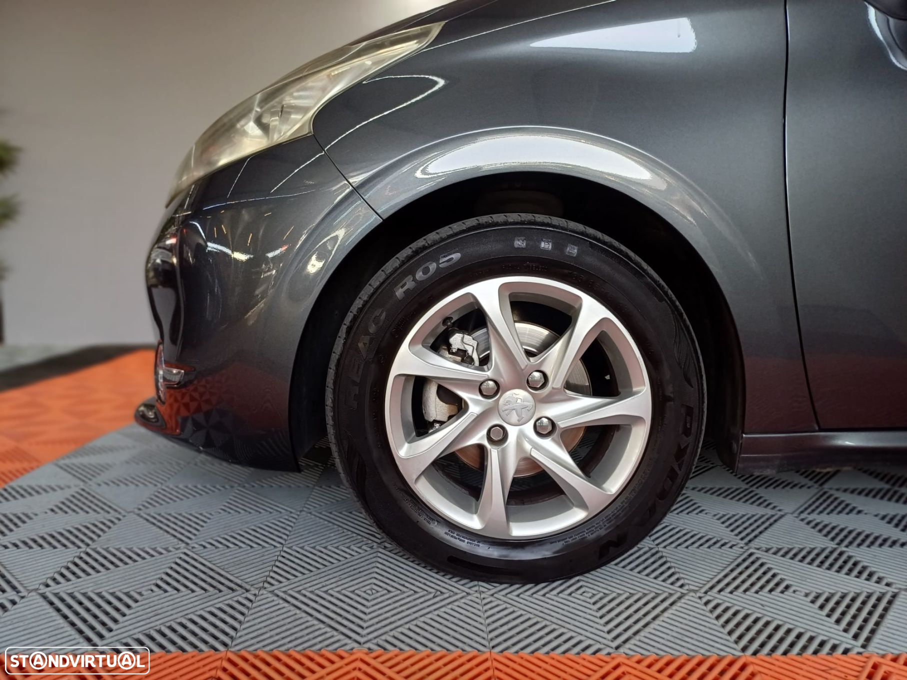 Peugeot 208 1.4 HDi Active - 9