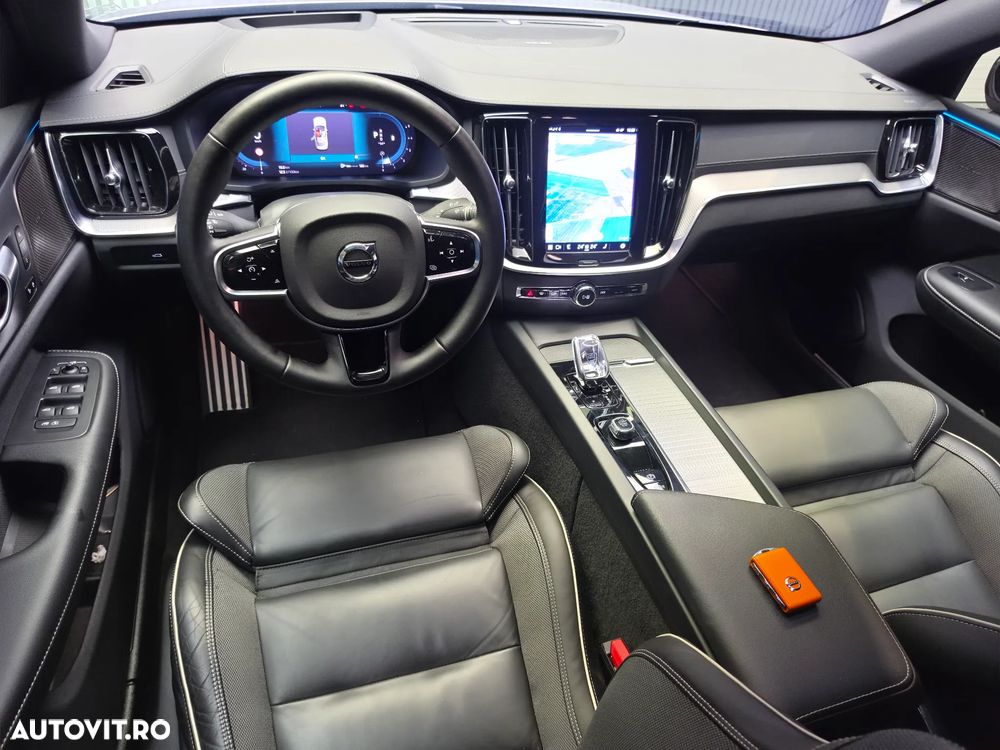 Volvo S60 B5 B AWD Ultimate Dark - 26