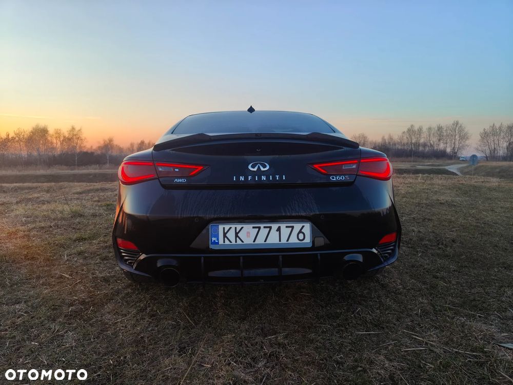 Infiniti Q60 Q60S 3.0t AWD Sport Tech - 11