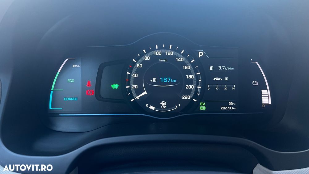 Hyundai IONIQ - 12