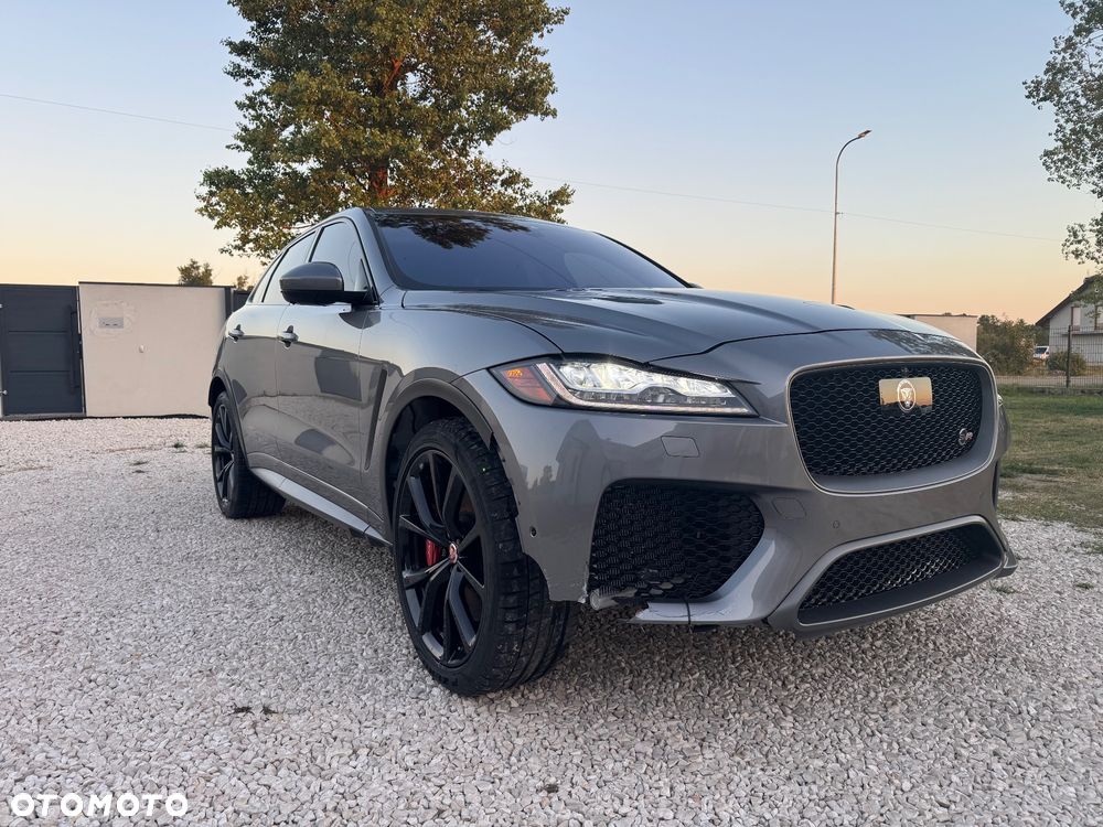 Jaguar F-Pace AWD SVR - 6