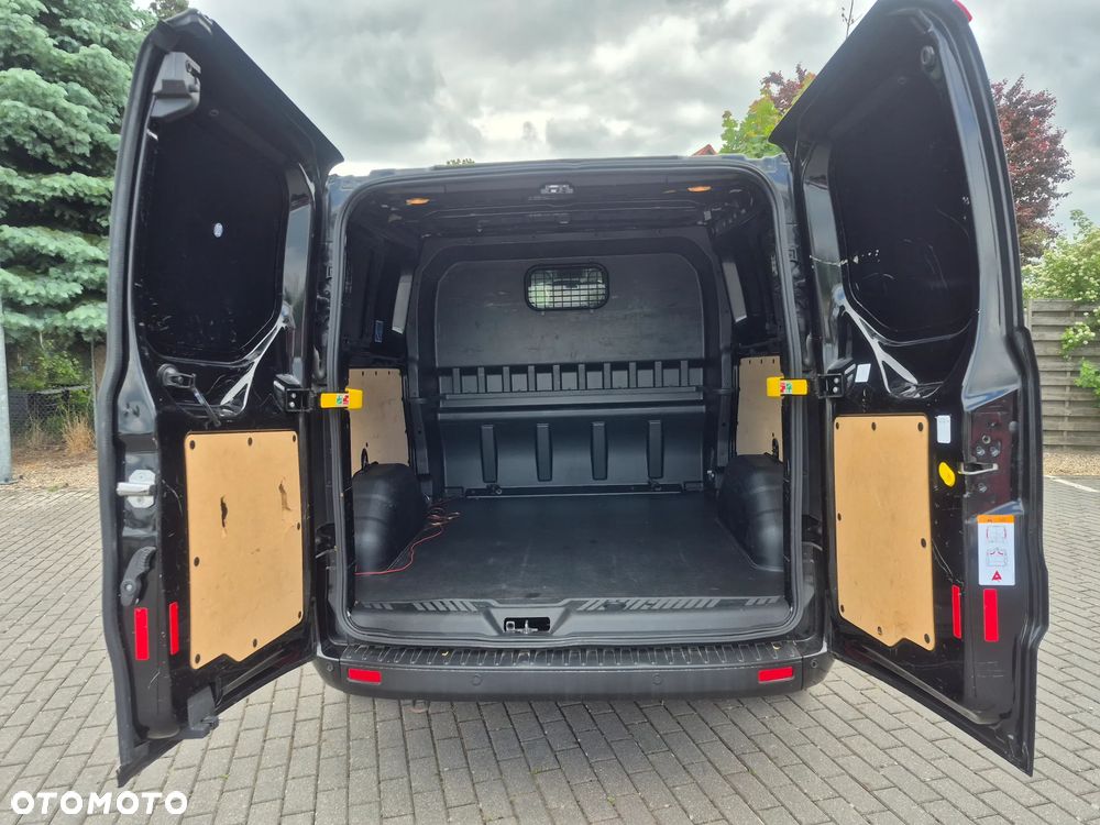 Ford Transit Custom 290 L2H1 Limited - 18