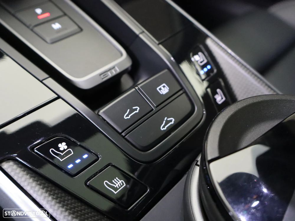 Porsche 911 (992) Turbo S PDK - 35