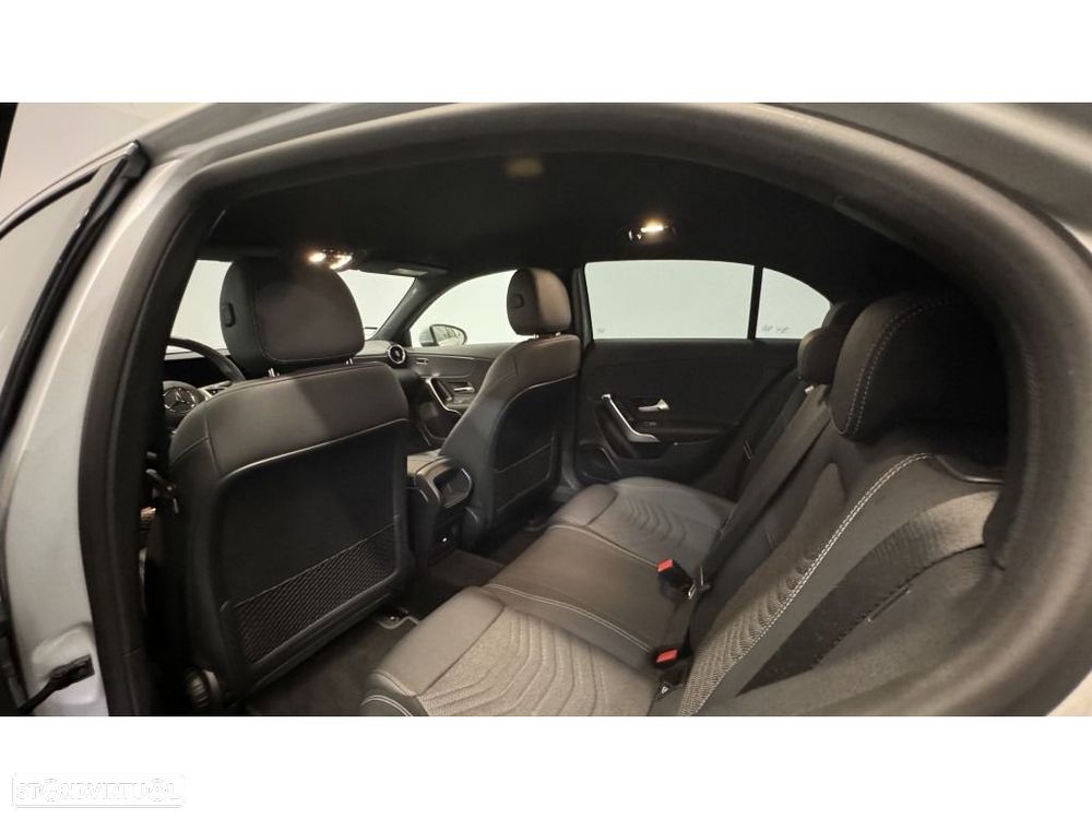Mercedes-Benz A 250 e Progressive - 13