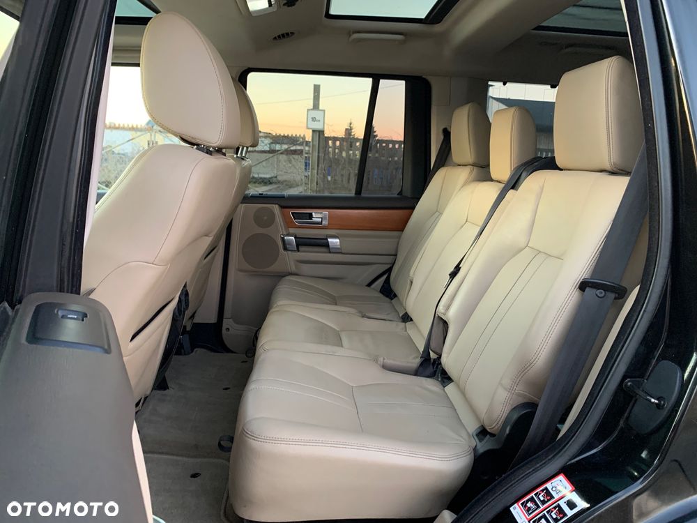 Land Rover Discovery - 30