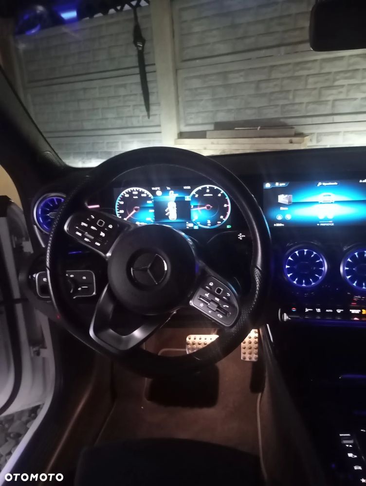 Mercedes-Benz CLA 180 d AMG Line 8G-DCT - 14