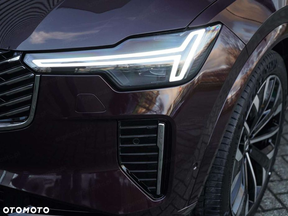 Volvo XC 90 - 8