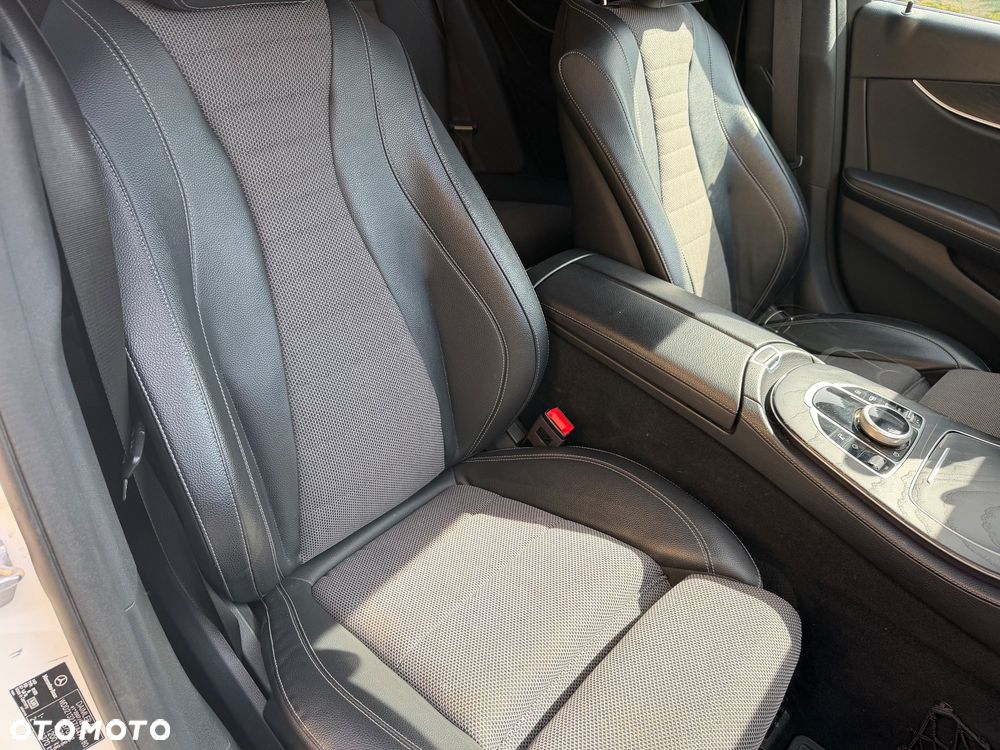 Mercedes-Benz Klasa E 220 d 4Matic All-Terrain 9G-TRONIC Exclusive - 30