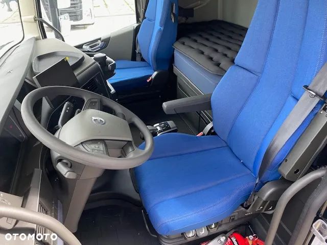 Volvo FH 500 AERO 6x2 Pusher i-Shift LED Glob XL - 6