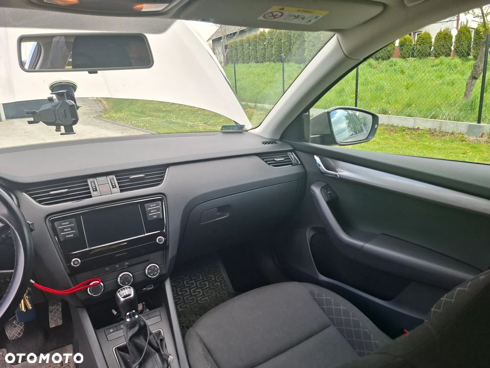 Skoda Octavia 1.6 TDI Active - 8
