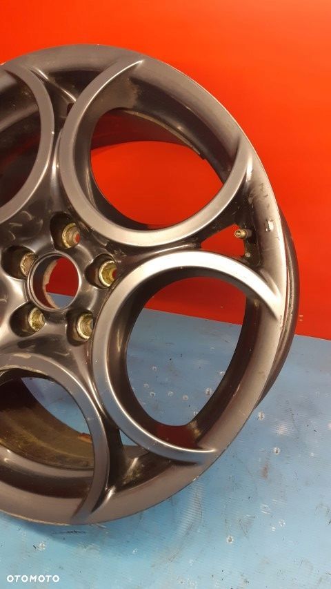 Felga Aluminiowa Alfa Romeo 18cali 7.5J et41 156093277 - 3